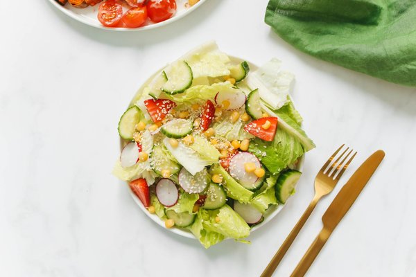 Peut-on préparer une salade de concombre et radis sans vinaigrette grasse?